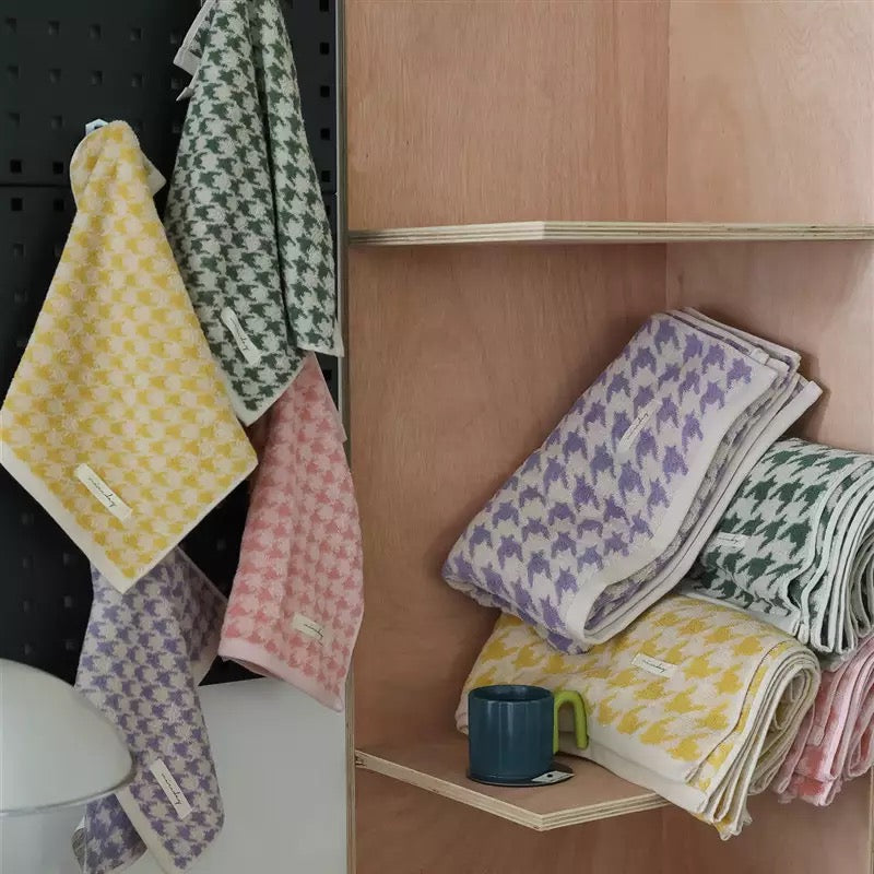Houndstooth towels hotsell