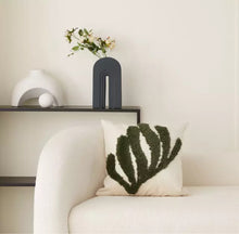 Load image into Gallery viewer, Fern fluff cushion covers
