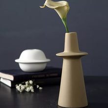 Load image into Gallery viewer, Orbital vases
