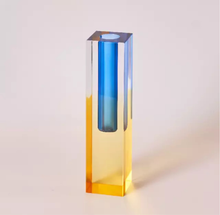 Load image into Gallery viewer, acrylic pillar vases
