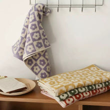 Load image into Gallery viewer, Flower Towels
