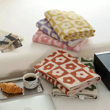 Load image into Gallery viewer, Flower Towels
