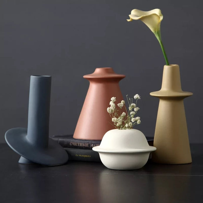 Orbital vases