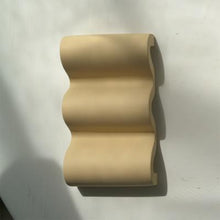 Load image into Gallery viewer, Wavy concrete soap holder
